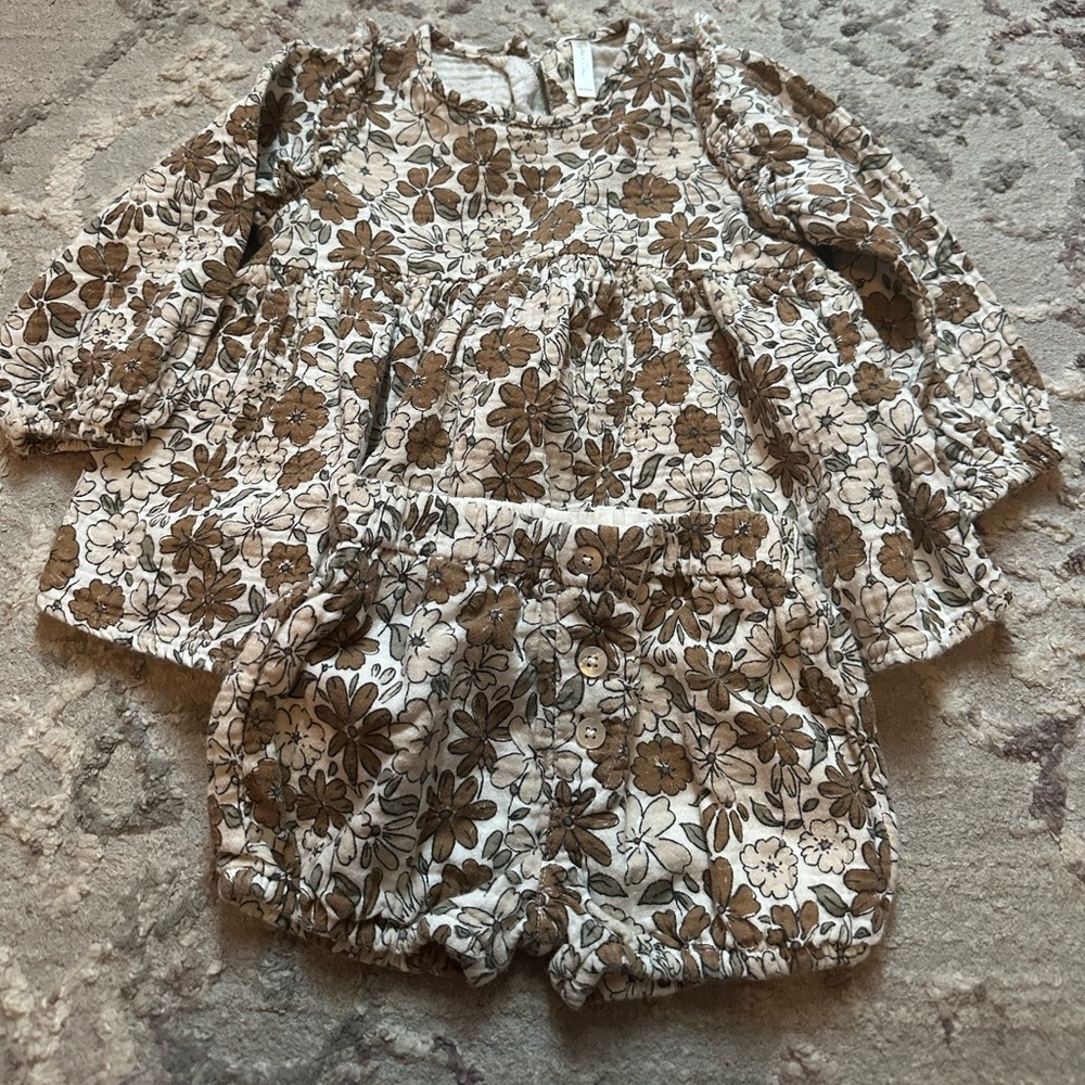Rylee & Cru Holiday Bloom Set